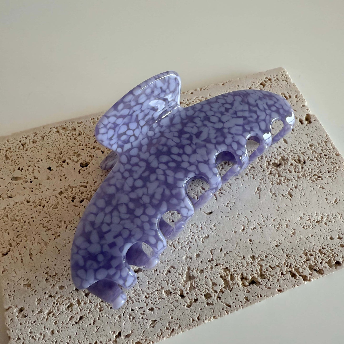 Grosse längliche Haarklammer violett-gepunktet