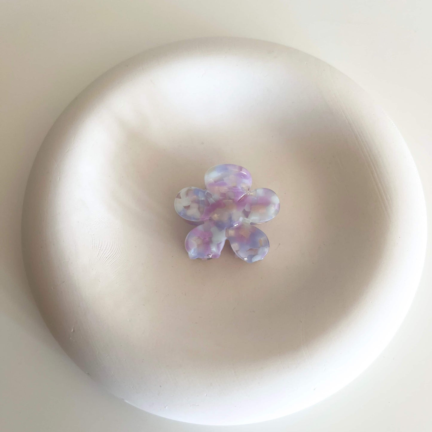 kleine süsse violette Blumen Haarklammer